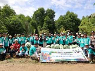 Aksi Bersih Mangrove di Tapteng, Agincourt Resources Kumpulkan 150 Kg Sampah