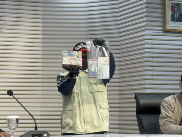 KPK Cek Keaslian Logam Bertuliskan Platinum di Kasus Bupati Langkat