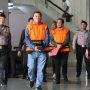 KPK Geledah Kantor Bupati dan Kantor DPRD Kuansing, Mobil Land Cruiser Disita